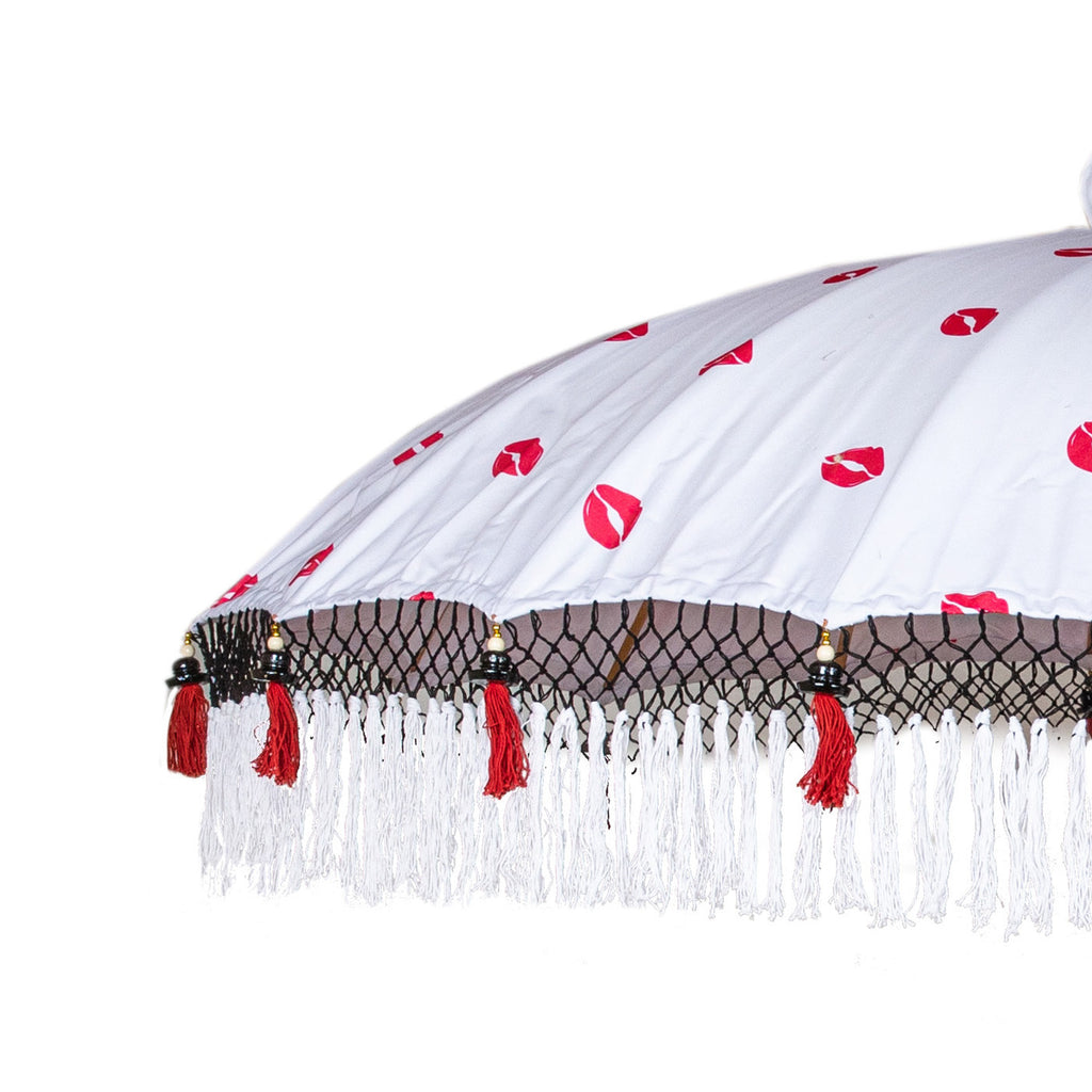Iain Bamboo Parasol red lips pattern and black, white and red tassels